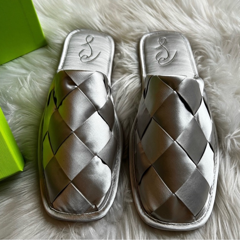 SAM EDELMAN🔥 🆕 ‘Rhys’ Luxury Metallic Woven Slippers. Size 8.5. So comfy!